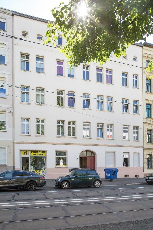 Helle Wohnung Mit Balkon In Grunen Innenhof - W-Lan, 4 Schlafplatze Magdeburg Ngoại thất bức ảnh